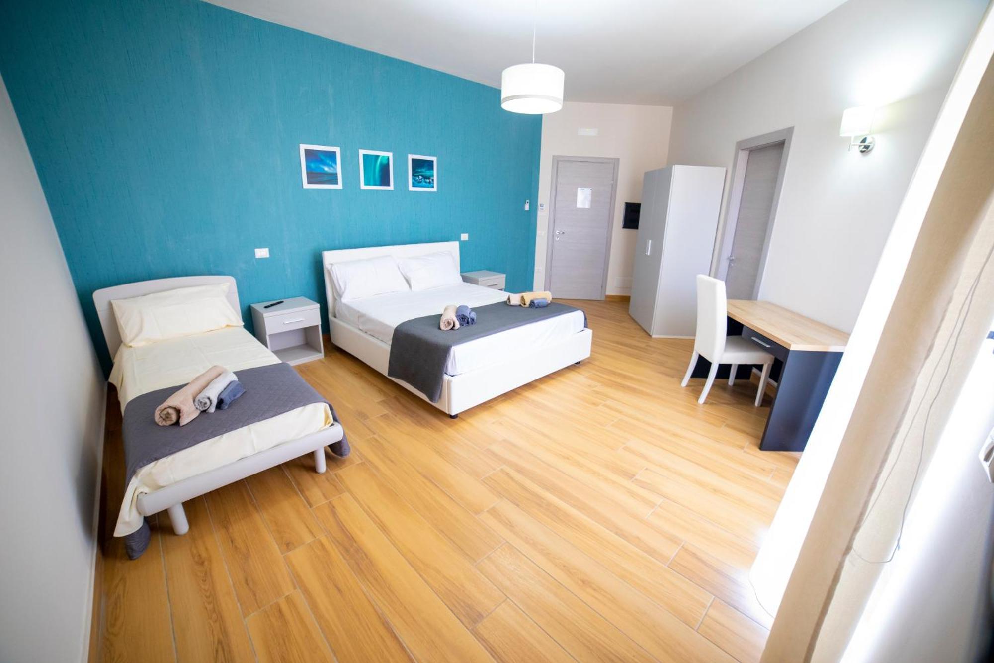 Aurora Bed And Breakfast Чиро-Марина Номер фото